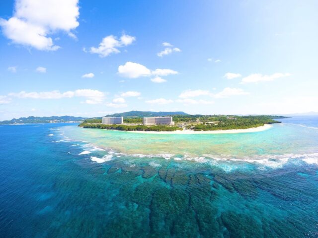 瀬底島