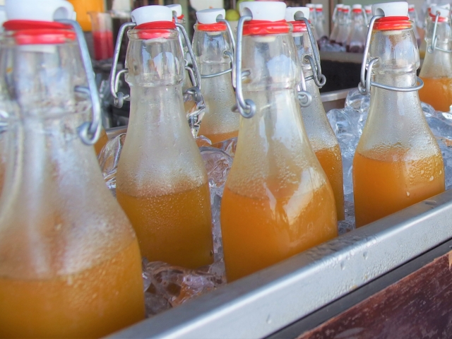 売店　飲み物　水納島