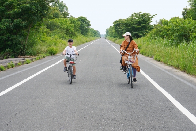 伊江島　レンタサイクル　親子